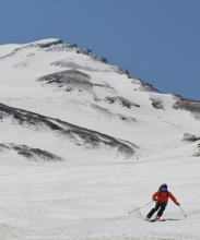 鳥海山BCスキー