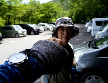 登山口駐車場着
