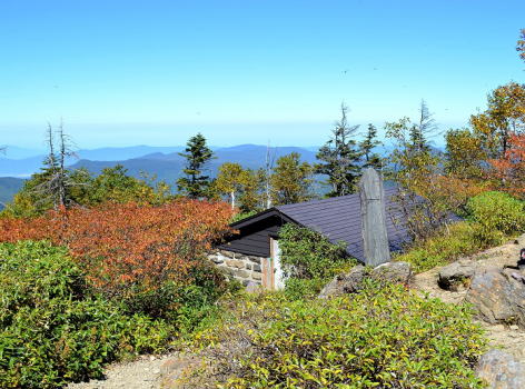 頂上避難小屋