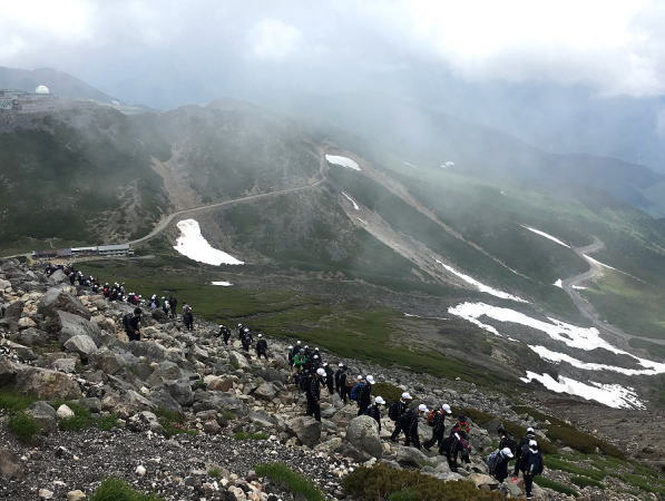 下山です