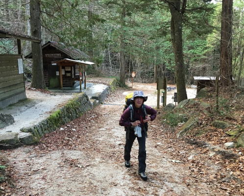 南木曽岳登山口