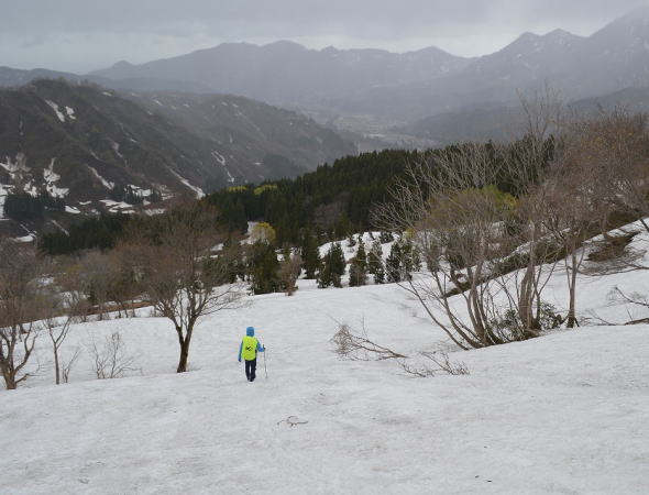 新田山下山