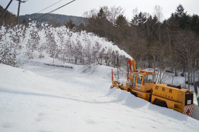 スカイラインの除雪