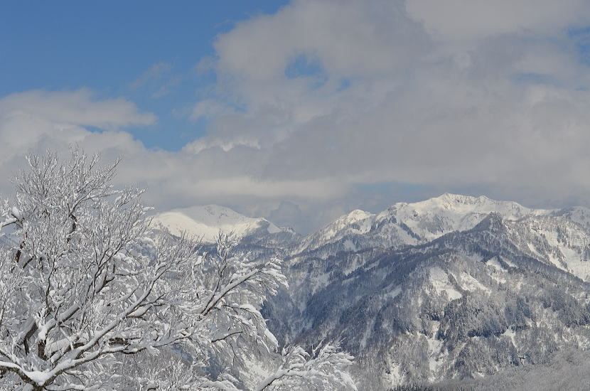 笈ヶ岳と大笠山