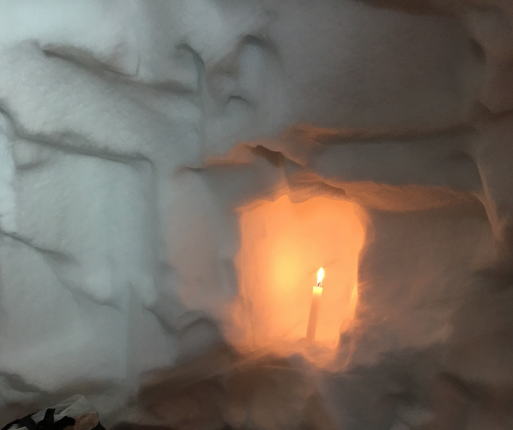 雪洞内のあかり