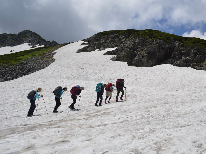 三俣蓮華岳巻道の雪渓