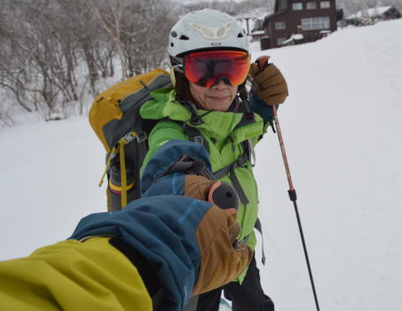 横手山スキー場に下山